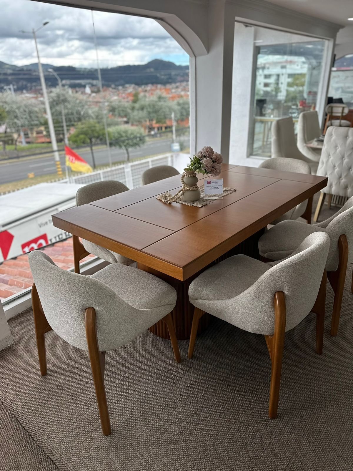 Comedor en madera roble